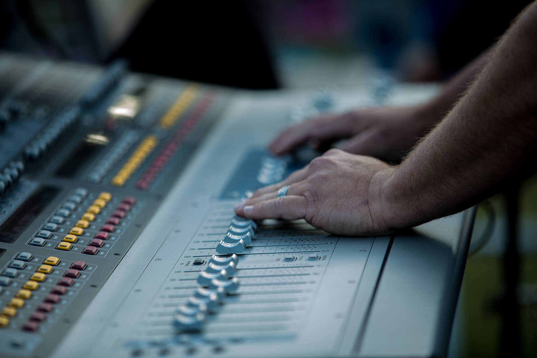 The AudioVisual Industry News Tweetr